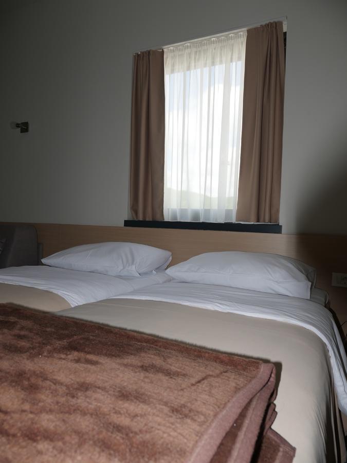 Hotel Lika Sjever Brinje Extérieur photo
