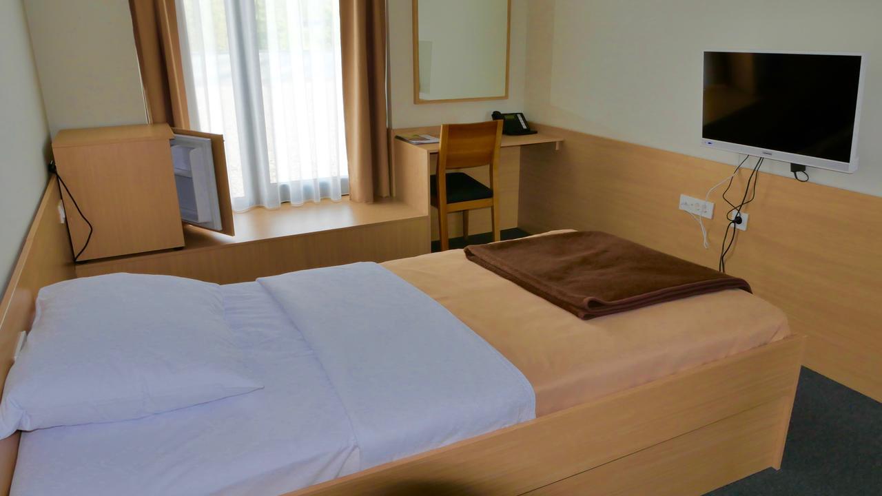 Hotel Lika Sjever Brinje Extérieur photo